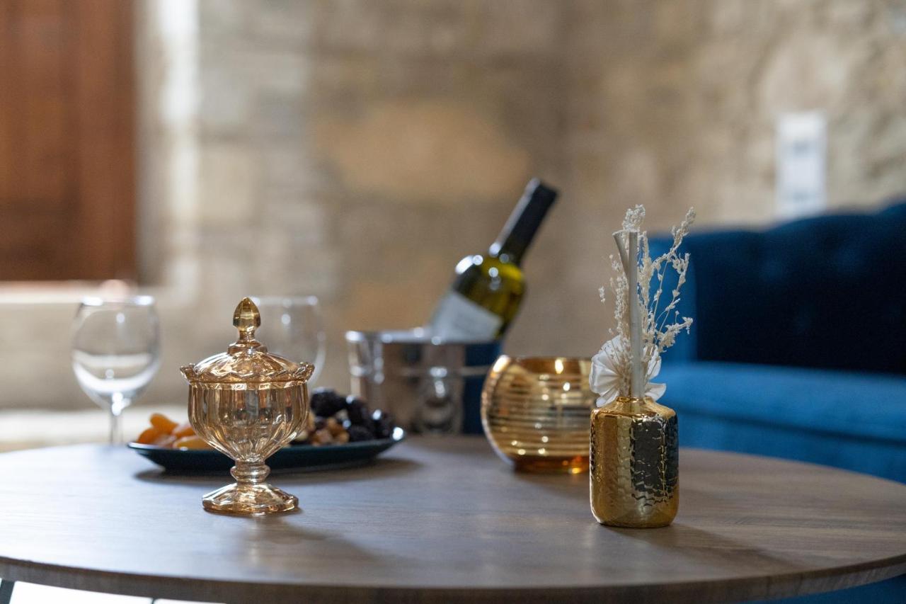 Eidyllio Luxury Suites オモドス エクステリア 写真