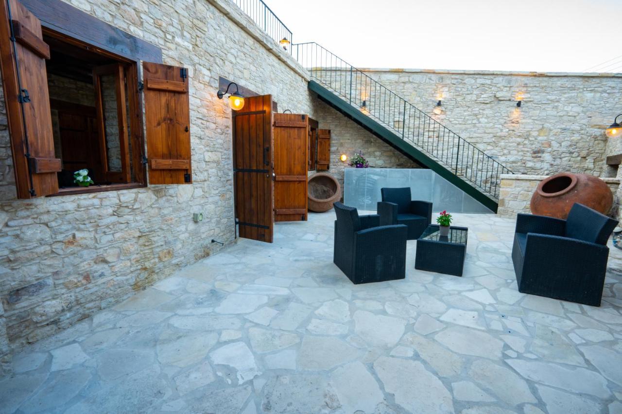 Eidyllio Luxury Suites オモドス エクステリア 写真